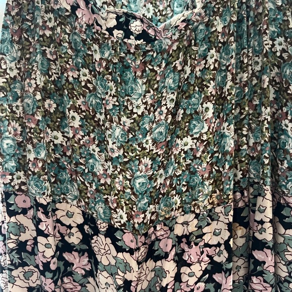 Jumpsuit - Picture 2 of 4